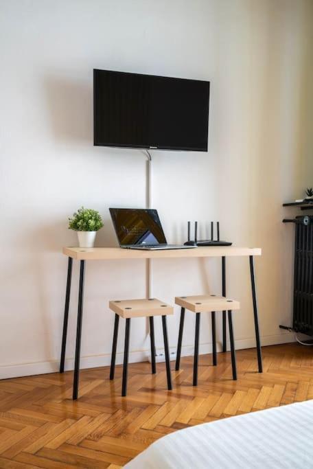 בוקרשט Quiet And Classic Studio With Cismigiu Park View מראה חיצוני תמונה