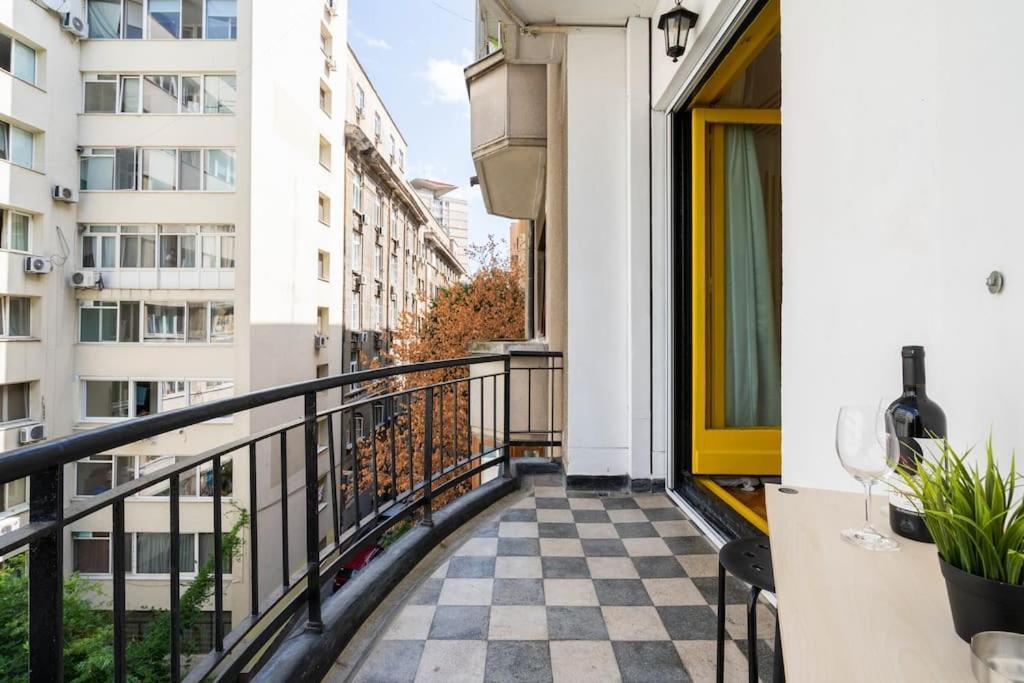 בוקרשט Quiet And Classic Studio With Cismigiu Park View מראה חיצוני תמונה